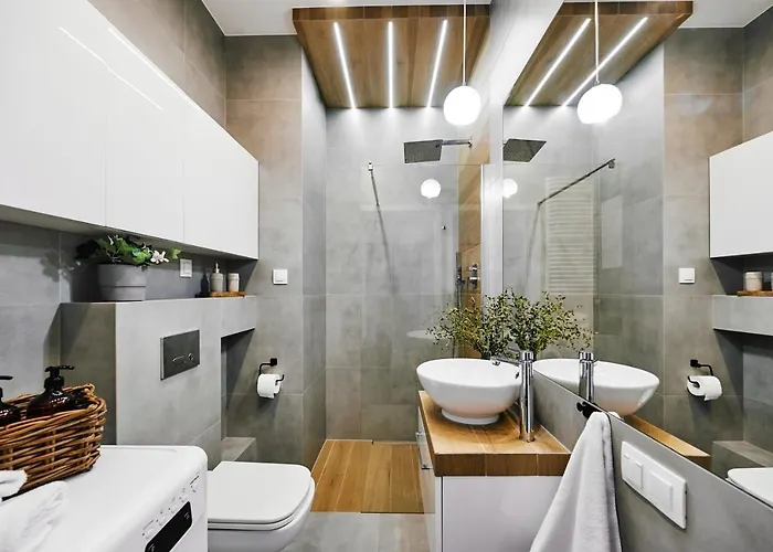 Apartment Main Station Art