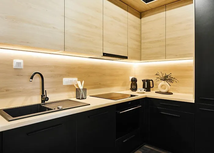 Apartment Main Station Art *